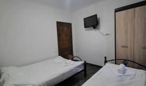 Дом пятиместный