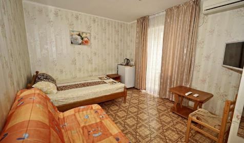 Стандарт трехместный с балконом