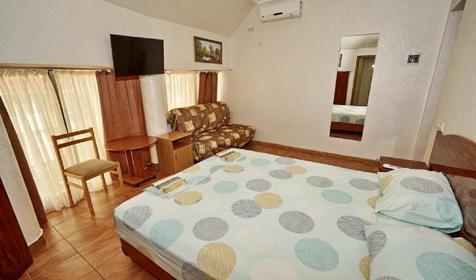 Стандарт четырехместный с балконом