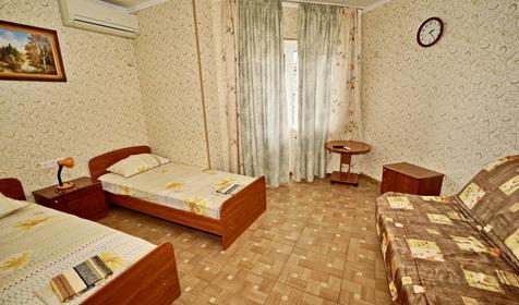 Двухкомнатный люкс шестиместный с балконом