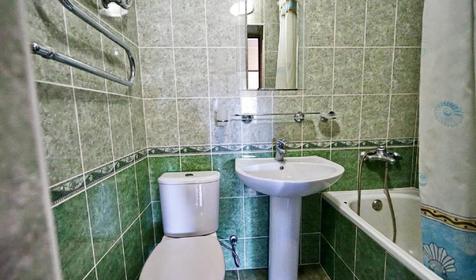 Двухкомнатный люкс шестиместный с балконом