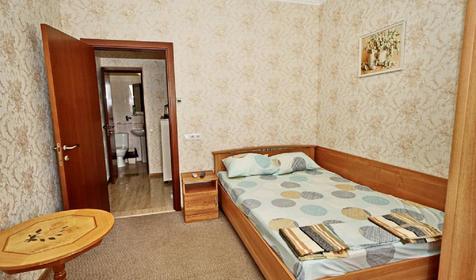 Двухкомнатный люкс шестиместный с балконом