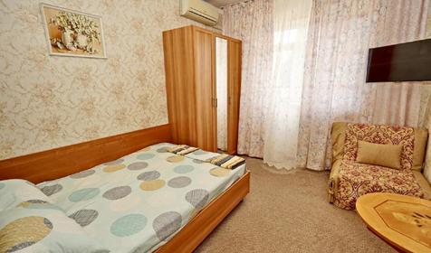 Двухкомнатный люкс шестиместный с балконом