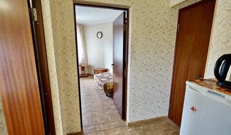 Двухкомнатный люкс шестиместный с балконом