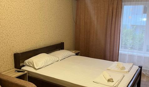 Двухместный стандарт с 1 двуспальной кроватью и 1 односпальным диваном