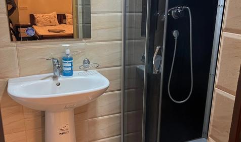 Четырехместный стандарт с 4 односпальными кроватями