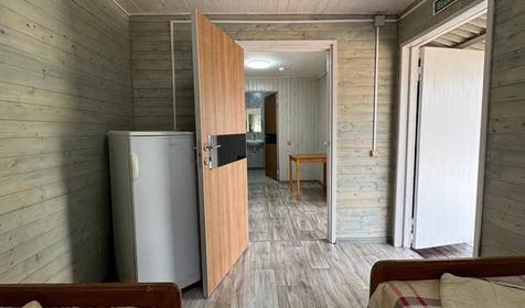 Трехместный двухкомнатный домик