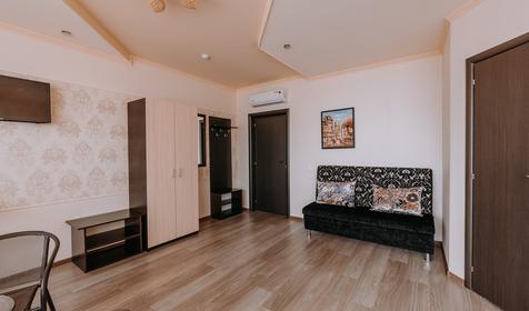 Студио люкс двухместный (вид во двор)