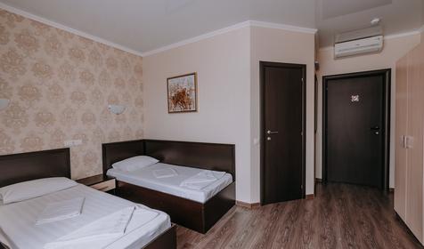 Эконом двухместный (вид на здание)