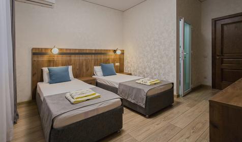 Трехместный люкс