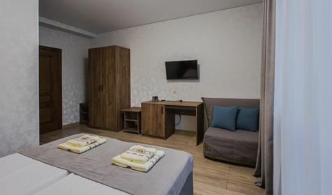 Трехместный люкс