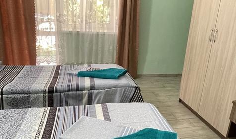 Студия трехместная с собственной кухней