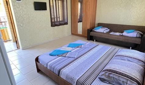 Студия четырехместная с собственной кухней