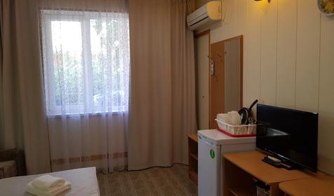 Стандарт 2хместный с общим балконом с видом во двор (№301, №309)