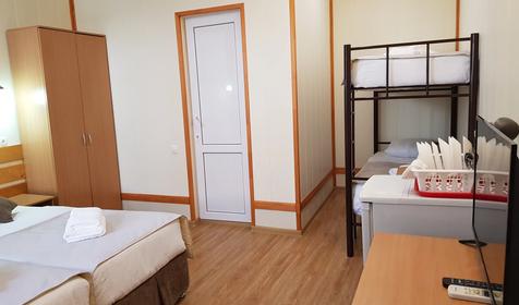 Стандарт четырехместный с общим балконом с видом во двор, Корпус 2 (№201, №203)