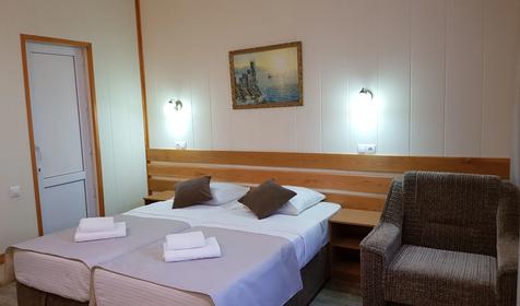 Стандарт четырехместный с общим балконом с видом во двор, Корпус 2 (№201, №203)