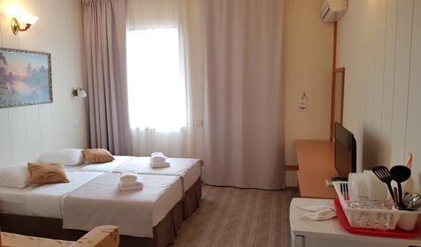 Стандарт пятиместный с общим балконом с видом на море, Корпус 2 (№304)