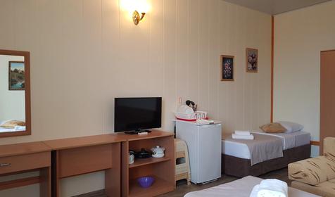 Стандарт пятиместный с общим балконом с видом на море, Корпус 2 (№304)