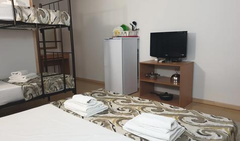 Люкс четырехместный с верандой, Корпус 2 (№102)