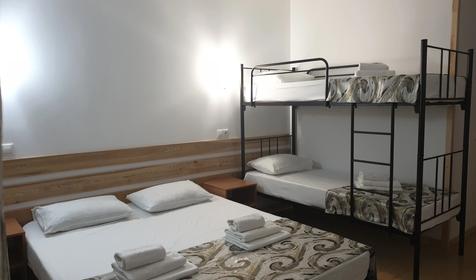 Люкс четырехместный с верандой, Корпус 2 (№102)