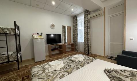 Люкс четырехместный с верандой, Корпус 2 (№104)