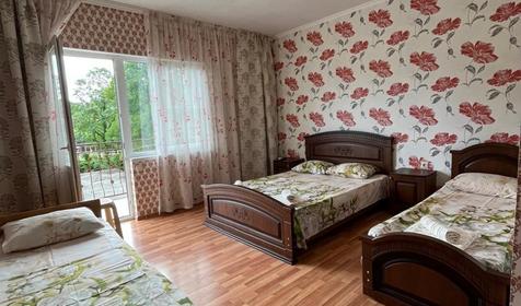 Эконом Трехместный