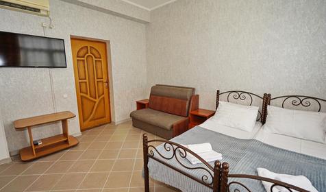 Стандарт четырехместный с балконом