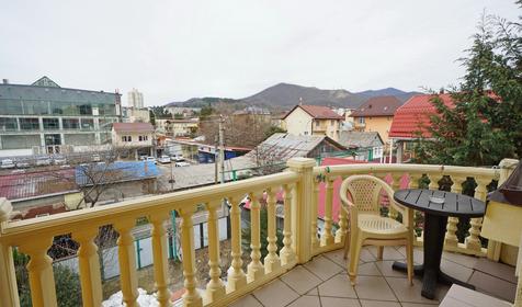 Стандарт четырехместный с балконом