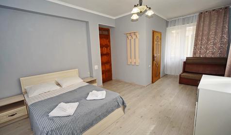 Стандарт четырехместный с балконом