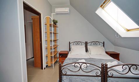 Двухкомнатный шестиместный с кухней