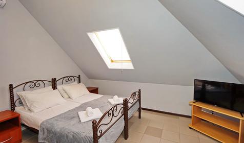 Двухкомнатный шестиместный с кухней