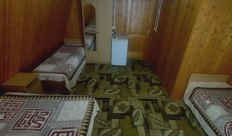 Стандарт улучшенный четырехместный с балконом