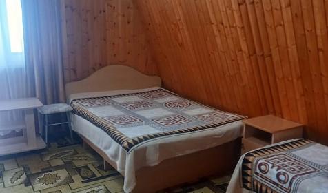 Стандарт улучшенный четырехместный с балконом