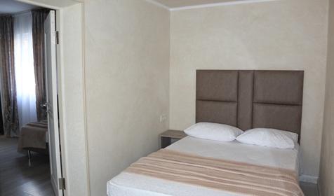 Двухкомнатный четырехместный с балконом на 2 номера