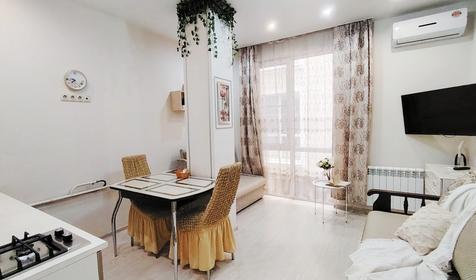 Deluxe Apartment на Тростниковой