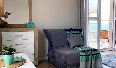 Однокомнатная квартира с балконом и видом на море