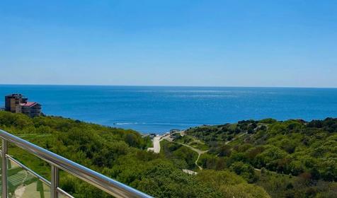 2-квартира со столовой, с балконом и видом на море