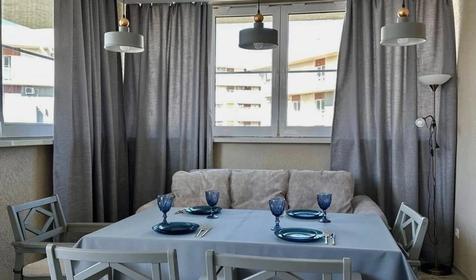 2-квартира со столовой, с балконом и видом на море