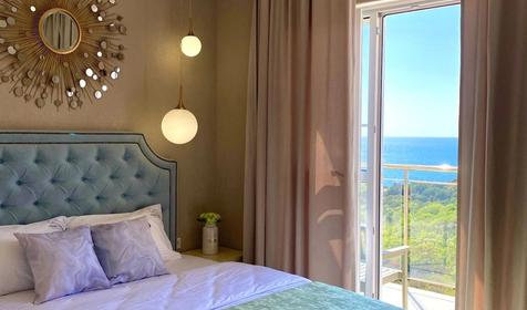 2-квартира со столовой, с балконом и видом на море