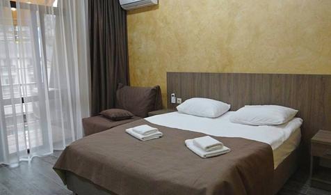 Семейный с балконом