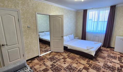  Люкс двухкомнатный пятиместный. Гостиница Пирамида