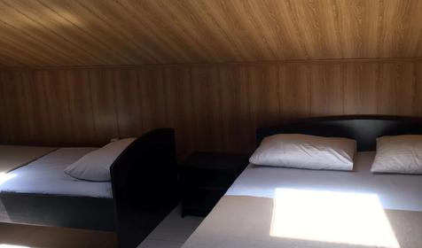 Четырехместный мансардный