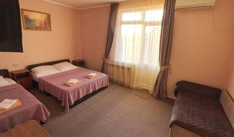 Четырехместный с балконом