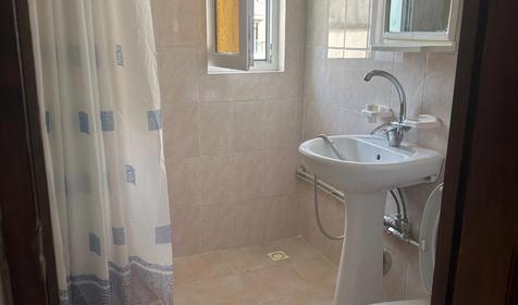 Семейный трехместный с балконом (вид на море и горы)