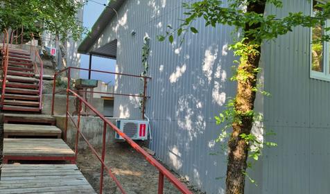 Семейный двухкомнатный, отдельно стоящий