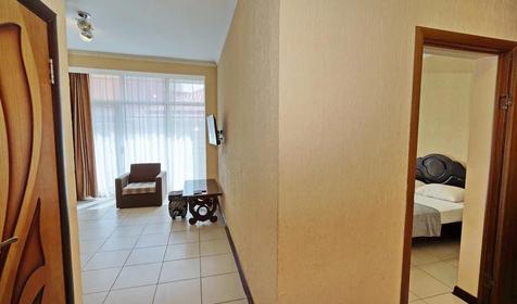 Люкс двухкомнатный с кухней. Villa Classic