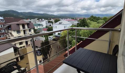 Семиместный с кухонным уголком