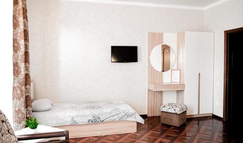 Семейный с собственной внешней ванной комнатой