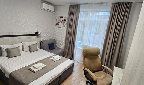 Четырехместный с выходом на бассейн