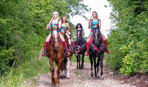 Конные прогулки "Тропами Амамзонок Боспорского царства" на "АРЕНЕ КОЛИЗЕЙ"